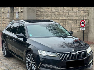 Skoda Superb foto 2