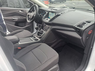 Ford Kuga foto 6