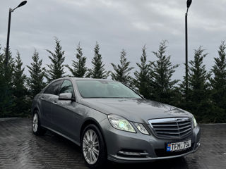 Mercedes E-Class foto 2