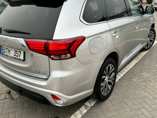 Mitsubishi Outlander foto 5