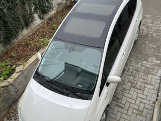 Toyota Prius + foto 2