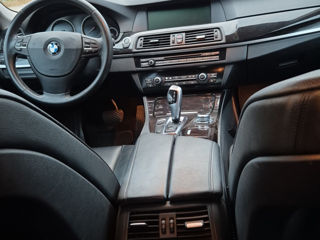 BMW 5 Series foto 6