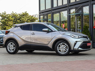 Toyota C-HR foto 1