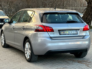 Peugeot 308 foto 4