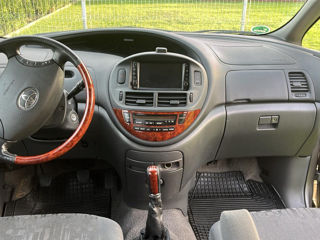 Toyota Previa foto 7