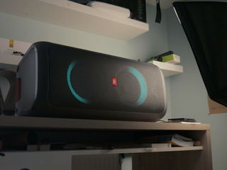 Chirie Boxă JBL partybox 310. foto 3