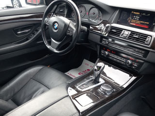 BMW 5 Series foto 12