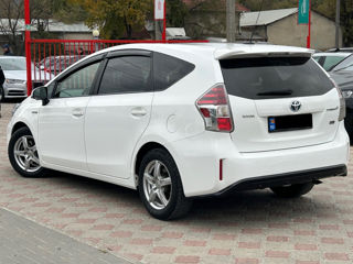 Toyota Prius + foto 4