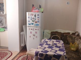 Vînzare apartament cu 2 camere la Ciorescu ! foto 5