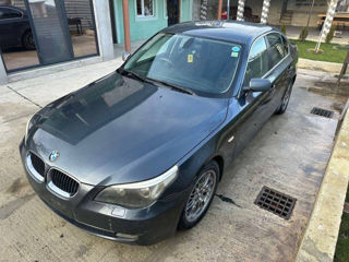 BMW 5 Series foto 1