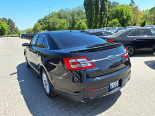 Ford Taurus foto 4