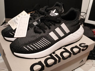 Adidas  Swift Run . 950лей