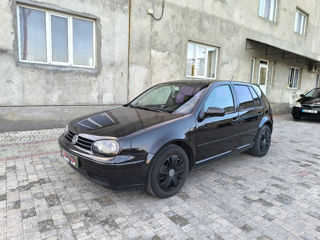 Volkswagen Golf foto 1