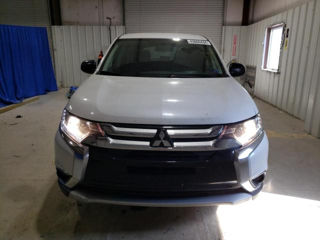 Mitsubishi Outlander foto 2