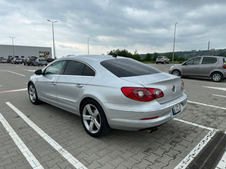 Volkswagen Passat CC foto 2