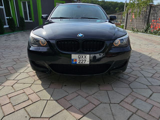 BMW 5 Series foto 5