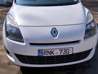 Renault Grand Scenic foto 3
