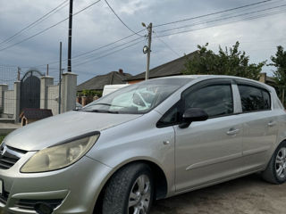 Opel Corsa foto 2