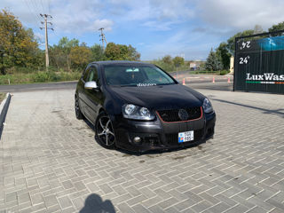 Volkswagen Golf foto 1