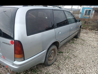 Nissan Primera foto 2