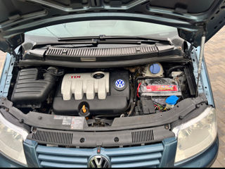 Volkswagen Sharan foto 9