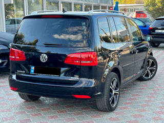 Volkswagen Touran foto 4