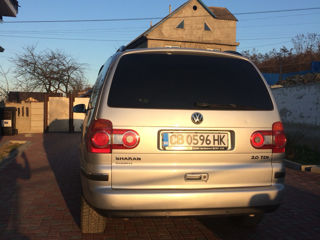 Volkswagen Sharan foto 4