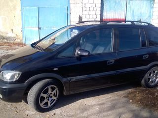 Opel Zafira foto 3