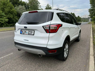 Ford Kuga foto 3