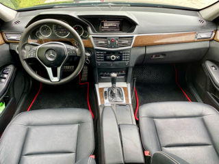 Mercedes E-Class фото 5