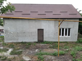 Casă la preț de garsonieră. 142 m2. Teren 18 ari. Dolinnoe, 9km de la Chișinău. foto 1