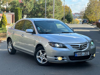 Mazda 3 foto 2