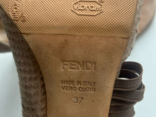 Туфли FENDI original foto 4