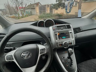 Toyota Verso foto 3