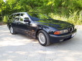 BMW 5 Series foto 1