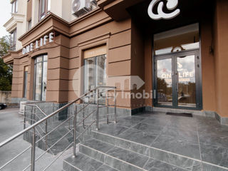 Spațiu comercial, 310 mp, variantă albă, Centru, 800000 €!