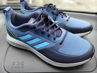 Adidas foto 2