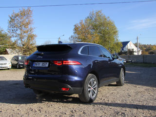 Jaguar F-PACE foto 4