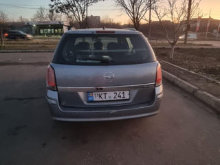 Opel Astra foto 3