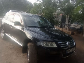 Volkswagen Touareg foto 9