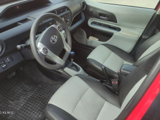 Toyota Prius c foto 8