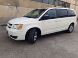 Dodge Grand Caravan foto 1