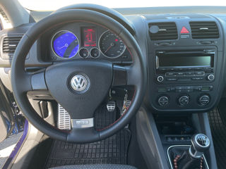 Volkswagen Golf foto 8