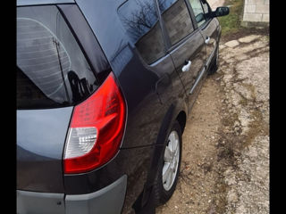 Renault Grand Scenic foto 3