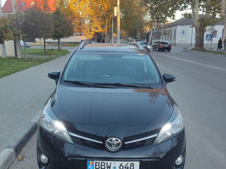 Toyota Verso foto 1