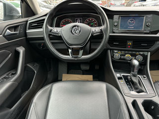 Volkswagen Jetta foto 13