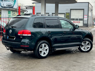 Volkswagen Touareg foto 3