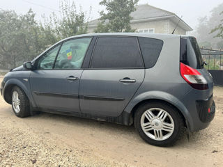 Renault Scenic foto 2