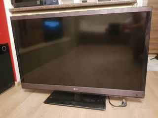 Продам телевизор LG 47