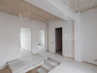 Apartament cu 3 camere, 153 m², Botanica, Chișinău foto 3